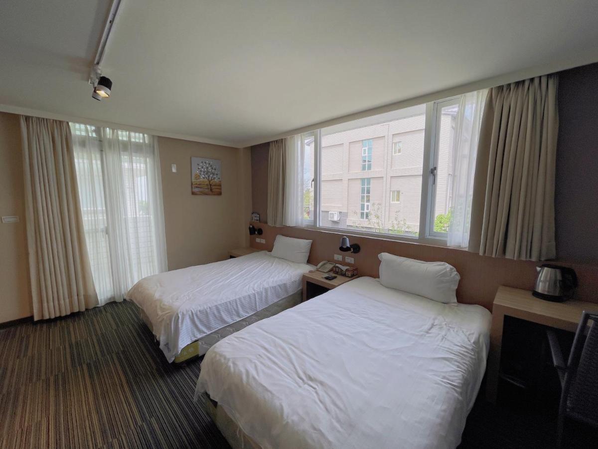 Breeze And Waves Hostel Jinning Extérieur photo